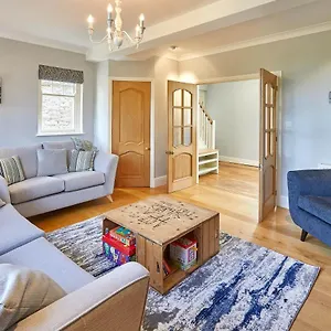 Host & - River View , Masham United Kingdom